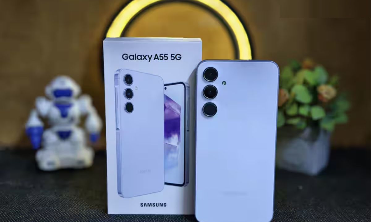 Samsung Galaxy A55 5G पर मिल रहा है 14,000 रुपये तक का डिस्काउंट, जानिए पूरी डील